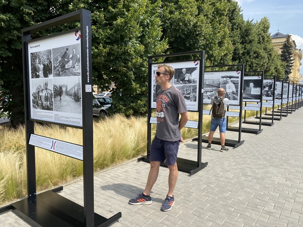Česko/slovenské okamžiky připomíná výstava fotografií