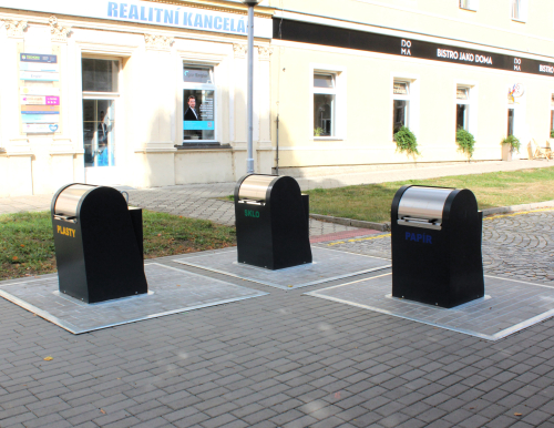 Podzemní kontejnery, Palackého nám.