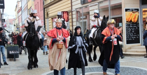 Tři králové na koních zahájili letošní sbírku
