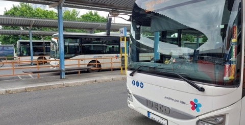 Cestování městským nebo krajským autobusem bude bez rozdílu