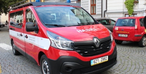 Město pořídilo nové hasičské auto pro Jarošov