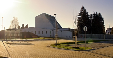 Parkování a úprava prostor u hřbitova v Mařaticích