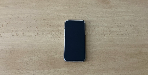 Mobilní telefon zn. Apple / Ztráty a nálezy