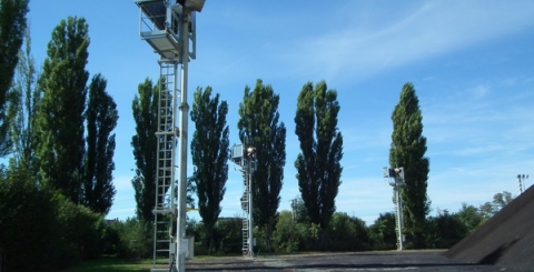 Mlžicí stěna v areálu teplárny