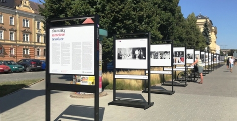Výstava Okamžiky sametové revoluce