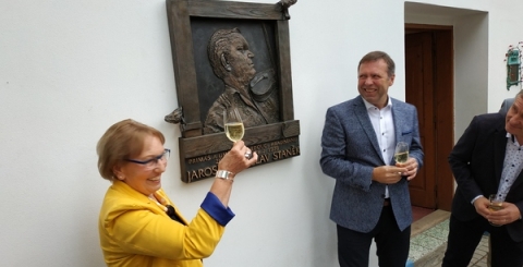 Slováckou búdu ozdobila podobizna legendy folkloru J.V. Staňka