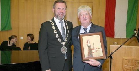 Vyznamenání starosty převzal bývalý starosta z partnerského města Mayen