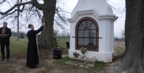 kaplička Mařatice.jpg