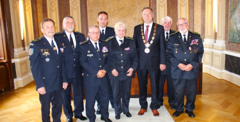 Slavnostní přijetí hasičů.JPG