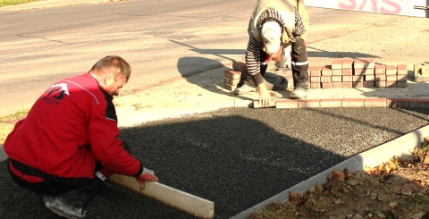 Opravy chodníku v ulici F. Kretze