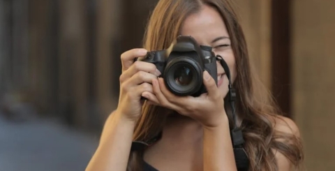 Mladí fotografují památky