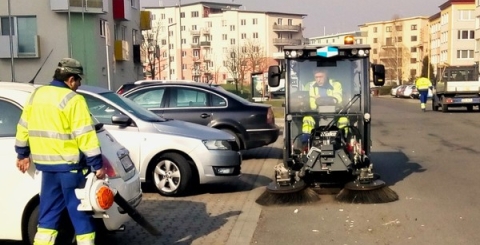 Stroj na blokové čištění komunikací
