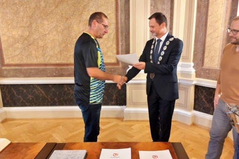 Účastníci říjnové výzvy 10 000 kroků v průměru překonali každý den téměř 1 100 km