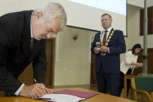 Ustavujícího zasedání zastupitelstva města 17. října 2022 - složení slibu Ing. Mařák