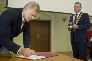 Ustavujícího zasedání zastupitelstva města 17. října 2022 - složení slibu Ing. Mitáček