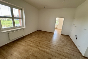 Svatojiřské nábřeží 395