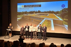 Projekt zelených střech na ZŠ Za Alejí